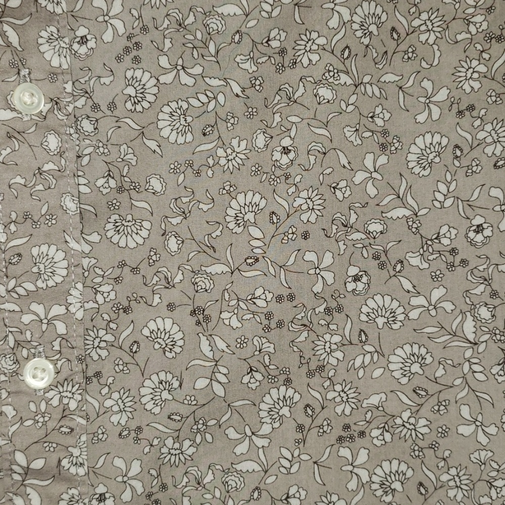 GAP floral gray button down shirt - Picture 3 of 4